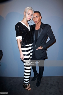 Sasha Luss feet photo thumbnail