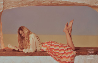 Sasha Luss feet photo thumbnail