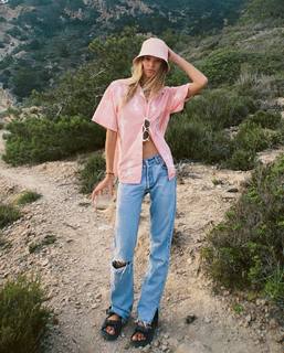 Sasha Luss feet photo thumbnail