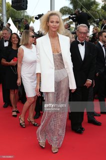 Sasha Luss feet photo thumbnail