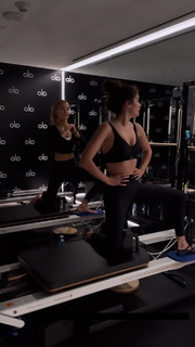 Sasha Luss feet photo thumbnail