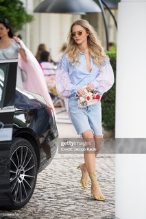 Sasha Luss feet photo thumbnail