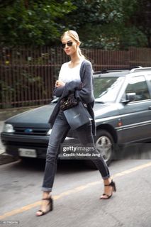 Sasha Luss feet photo 12