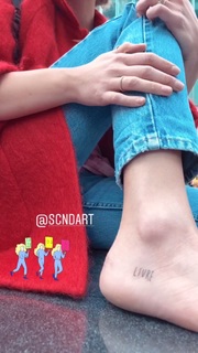 Sasha Meneghel feet photo 8