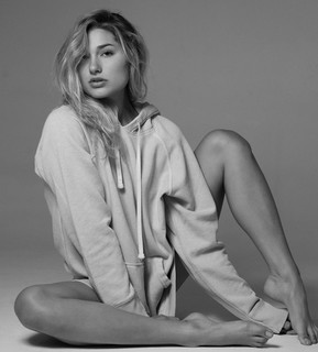 Sasha Meneghel feet photo 11