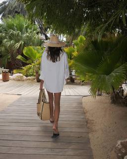 Sasha Meneghel feet photo 13