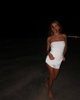 Sasha Meneghel feet photo 19