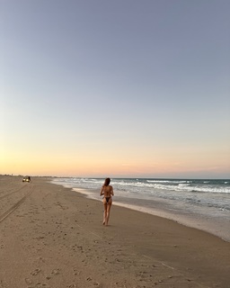 Sasha Meneghel feet photo 5