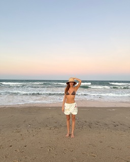 Sasha Meneghel feet photo 4