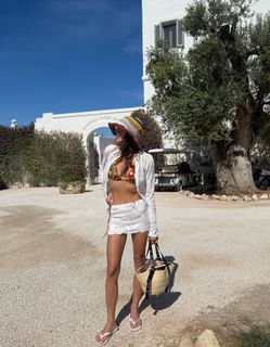 Sasha Meneghel feet photo 3