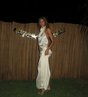 Sasha Meneghel feet photo 14