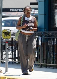Sasha Obama feet photo 5