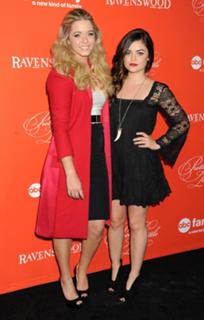 Sasha Pieterse feet photo thumbnail