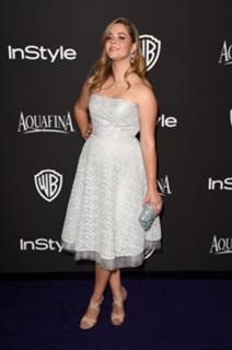 Sasha Pieterse feet photo thumbnail