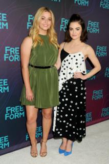 Sasha Pieterse feet photo thumbnail
