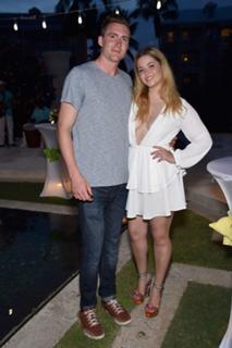 Sasha Pieterse feet photo thumbnail