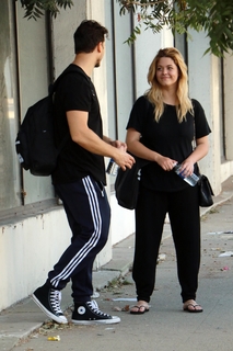 Sasha Pieterse feet photo thumbnail