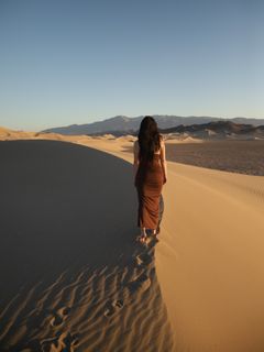 Sasha Pieterse feet photo thumbnail