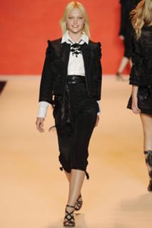 Sasha Pivovarova feet photo 11