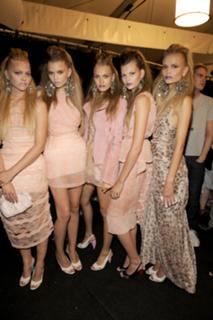 Sasha Pivovarova feet photo 9