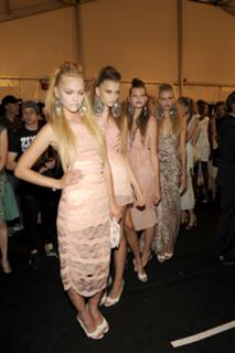 Sasha Pivovarova feet photo 8
