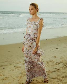 Sasha Pivovarova feet photo 1