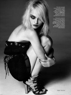 Sasha Pivovarova feet photo 2