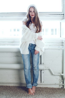 Sasha Spielberg feet photo 2