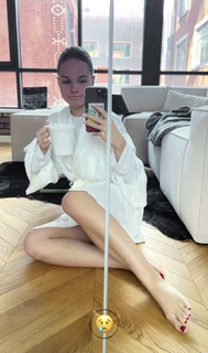 Sasha Spielberg feet photo 7
