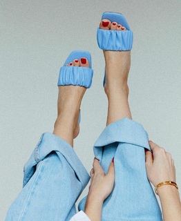 Sasha Spielberg feet photo 3