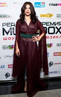Sati Kazanova feet photo thumbnail