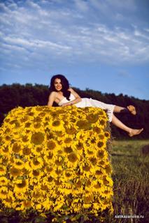 Sati Kazanova feet photo thumbnail