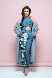 Sati Kazanova feet photo thumbnail