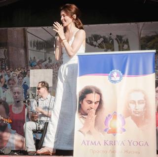 Sati Kazanova feet photo thumbnail