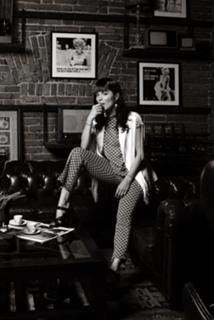 Sati Kazanova feet photo thumbnail