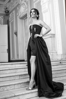 Sati Kazanova feet photo thumbnail