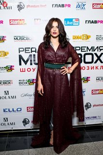 Sati Kazanova feet photo thumbnail