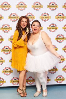 Sati Kazanova feet photo thumbnail