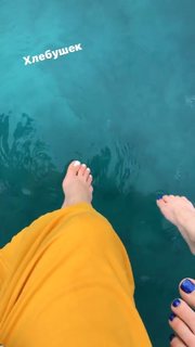 Sati Kazanova feet photo thumbnail