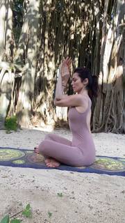 Sati Kazanova feet photo thumbnail
