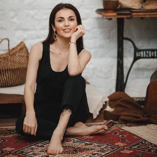 Sati Kazanova feet photo thumbnail