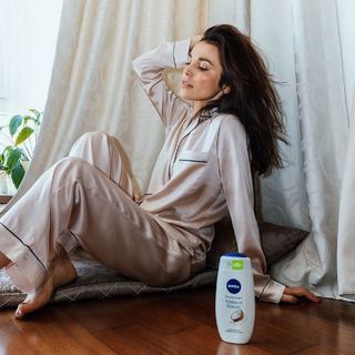 Sati Kazanova feet photo thumbnail