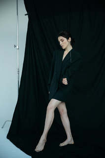 Sati Kazanova feet photo thumbnail