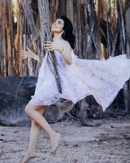 Sati Kazanova feet photo thumbnail