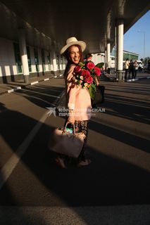 Sati Kazanova feet photo thumbnail