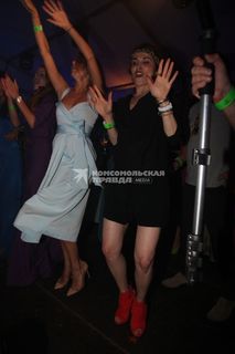 Sati Kazanova feet photo thumbnail