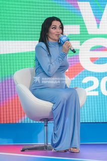Sati Kazanova feet photo thumbnail