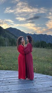 Sati Kazanova feet photo thumbnail