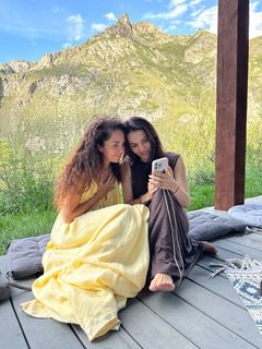 Sati Kazanova feet photo thumbnail