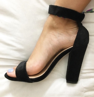 Sativa Skies feet photo thumbnail